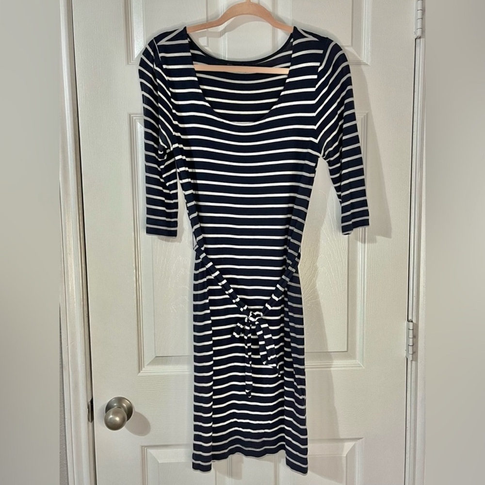 Banana Republic navy blue and grey dress